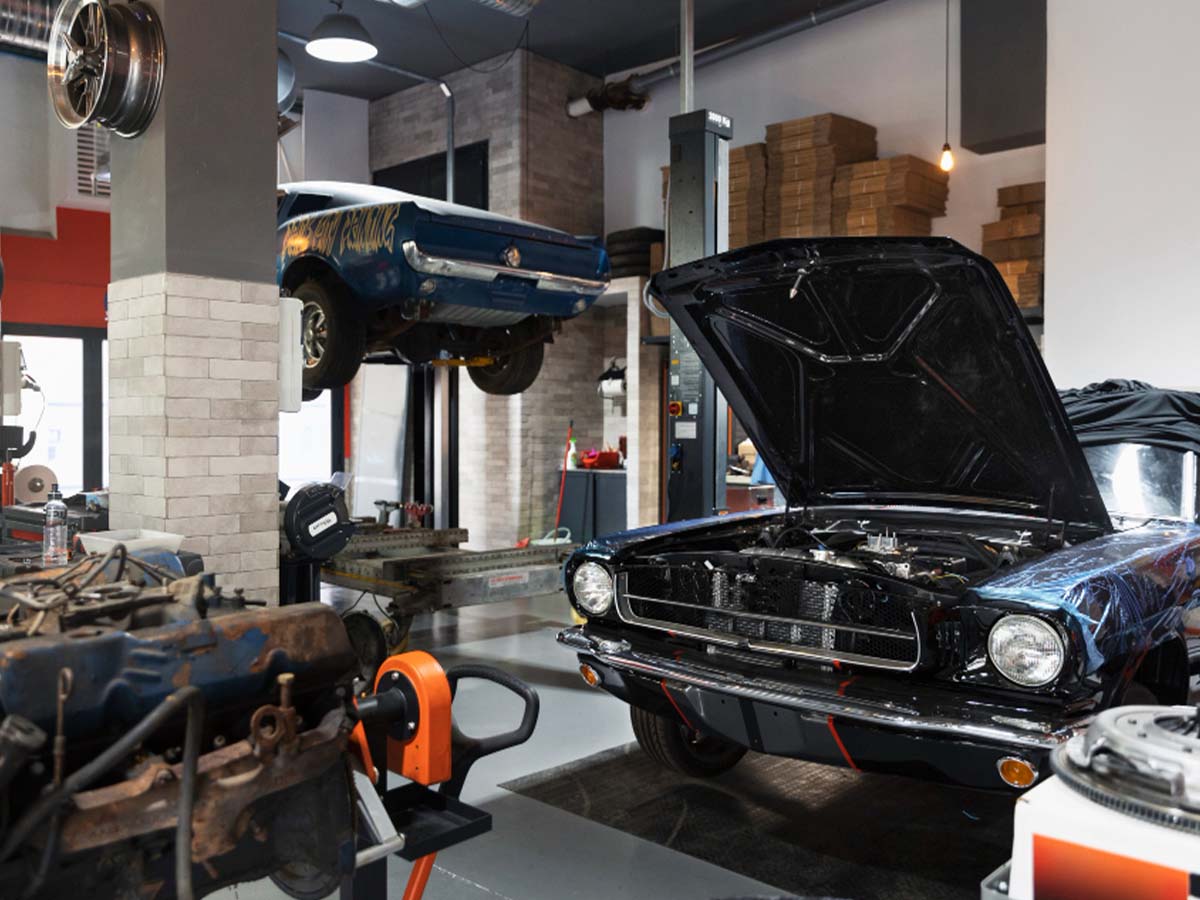 Oil leak car repairs service in Melbourne workshop